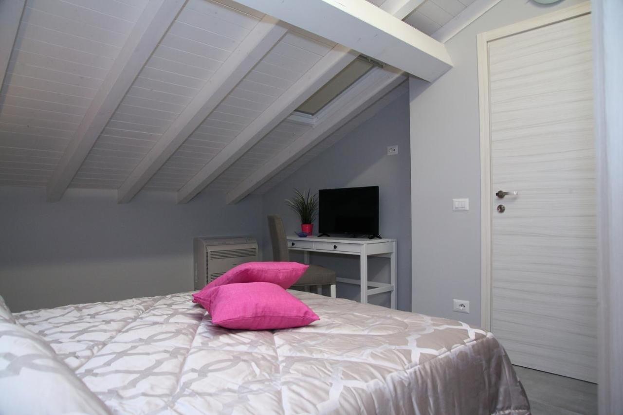 Casa Di Sara Apartment คาตาเนีย ภายนอก รูปภาพ
