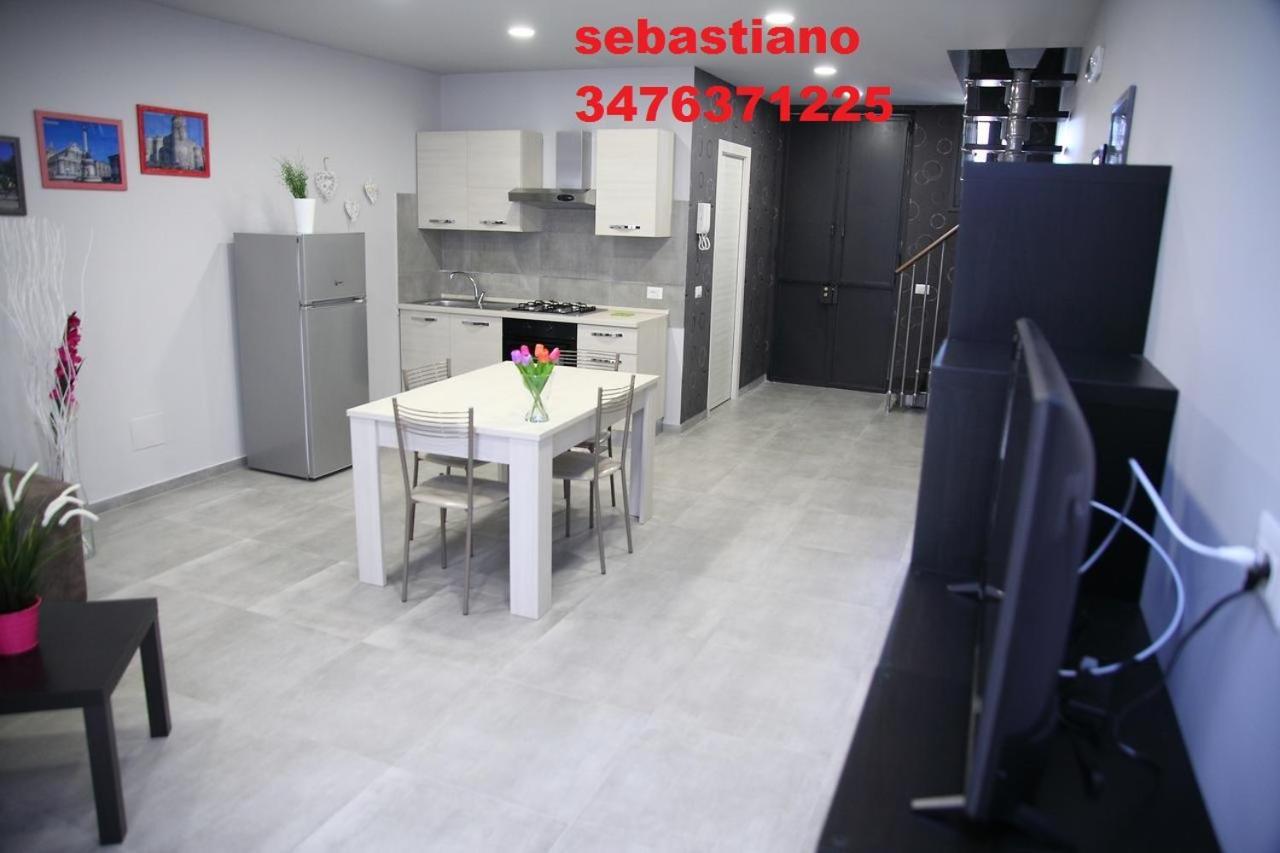 Casa Di Sara Apartment คาตาเนีย ภายนอก รูปภาพ